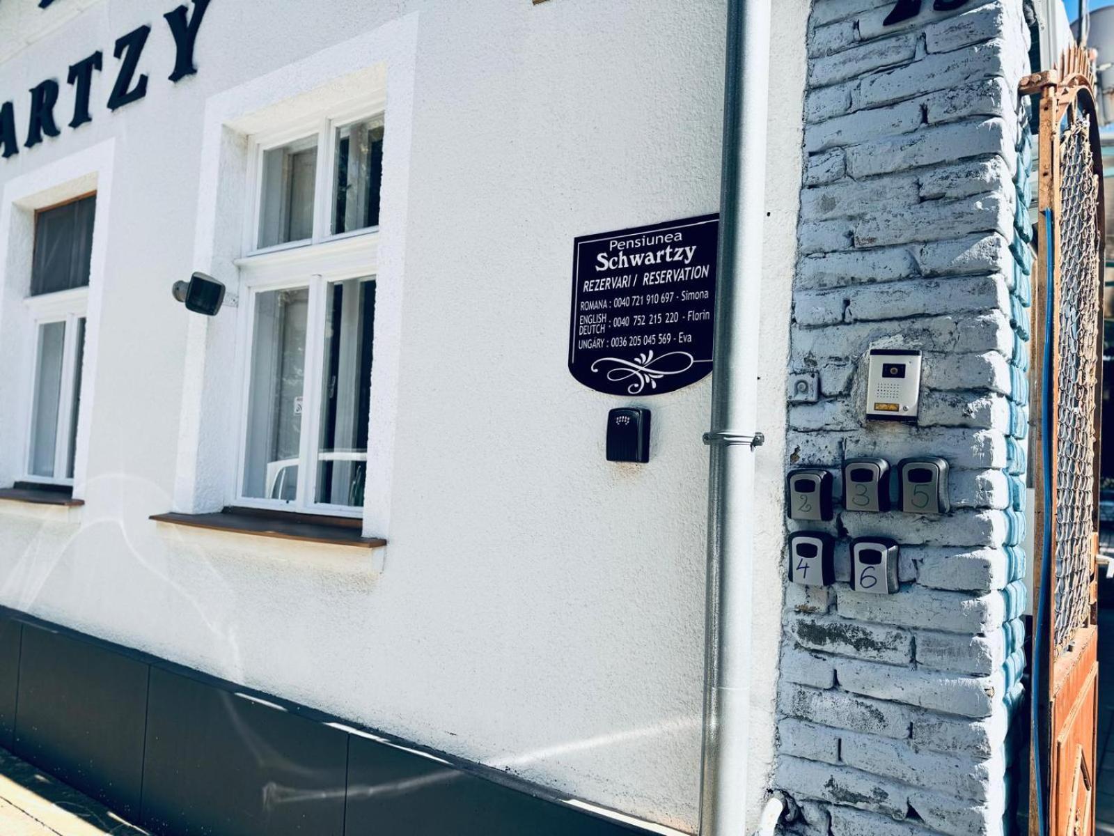 Hotel Pensiunea Schwartzy Makó Exterior foto